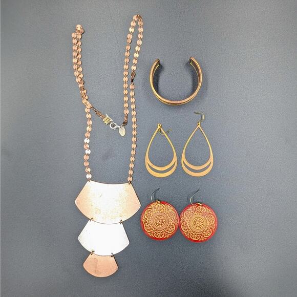 Boho Mixed Metal Jewelry Set – Berry necklace and more (4-Piece Bundle) - Picture 4 of 4